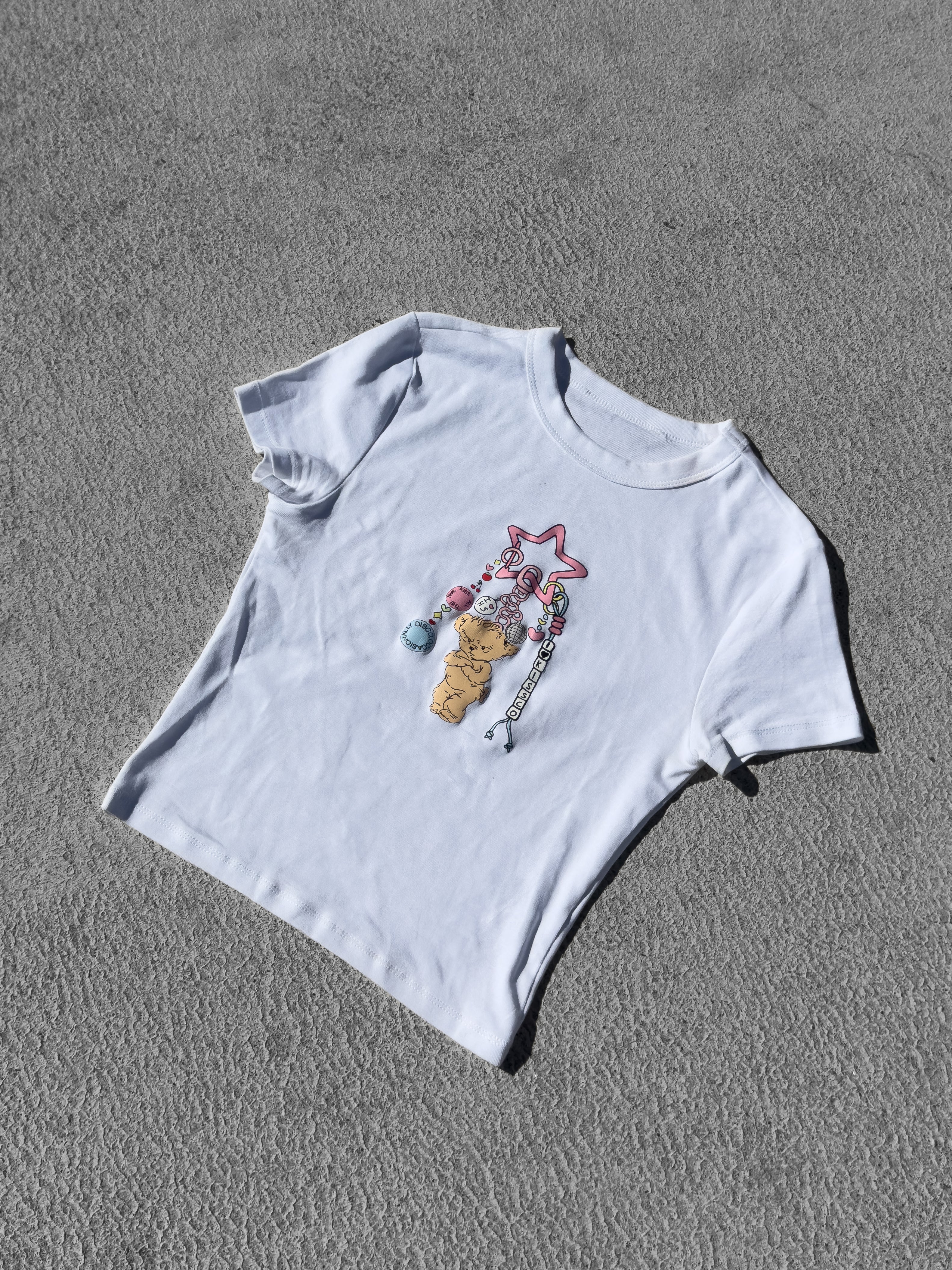 T-shirt Keychain Harry Styles- Kiss All The Time. Disco, Occasionally , crop top sérigraphié main à Lyon, Pink+Yarn